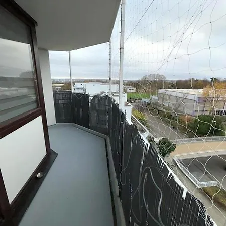 アパート Wohnen Mit Panoramablick コーンヴェストハイム
