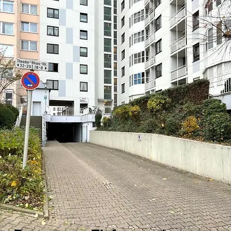 アパート Wohnen Mit Panoramablick コーンヴェストハイム